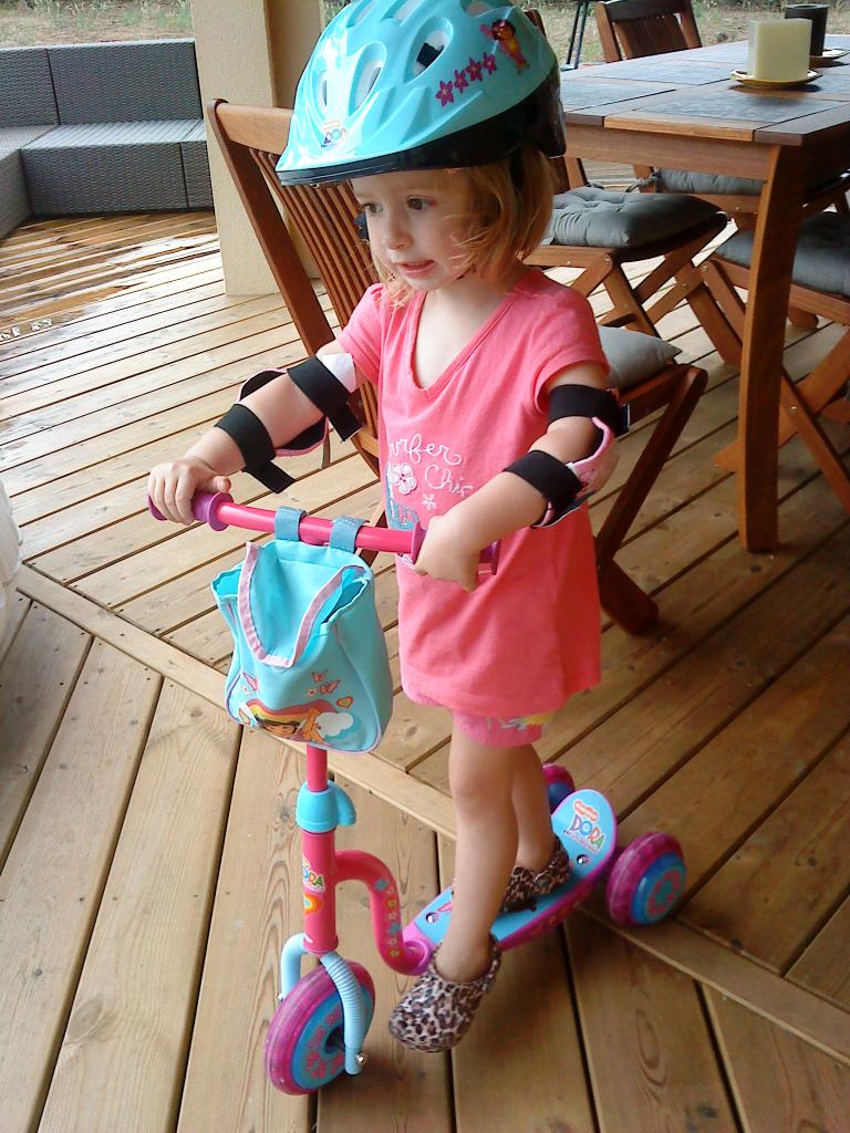 Roxane et sa trotinette !